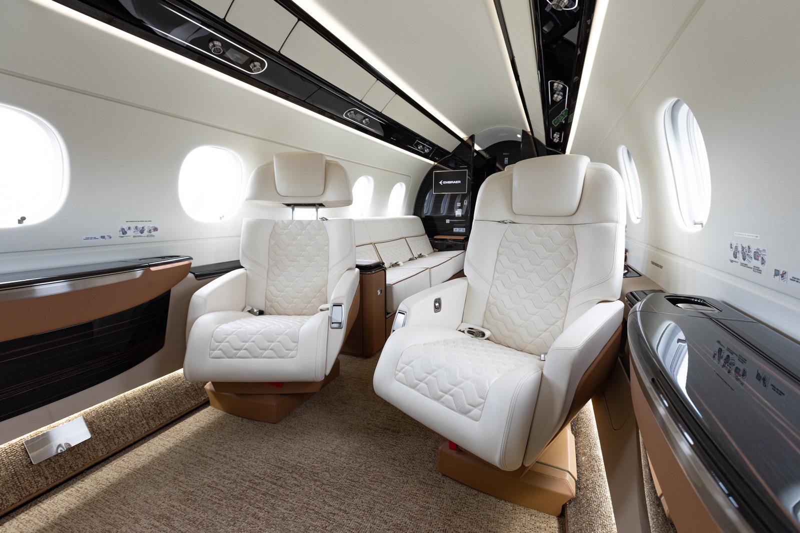 Praetor-600_seats_web